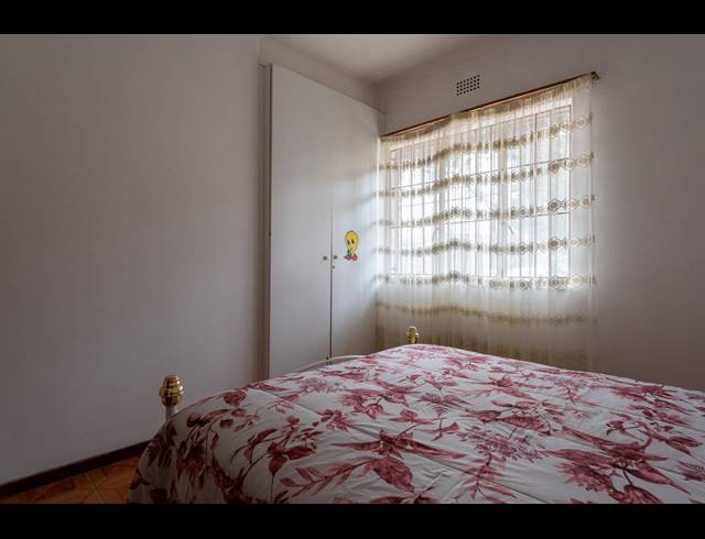 4 BEDROOM HOUSE FOR SALE IN GLENVISTA